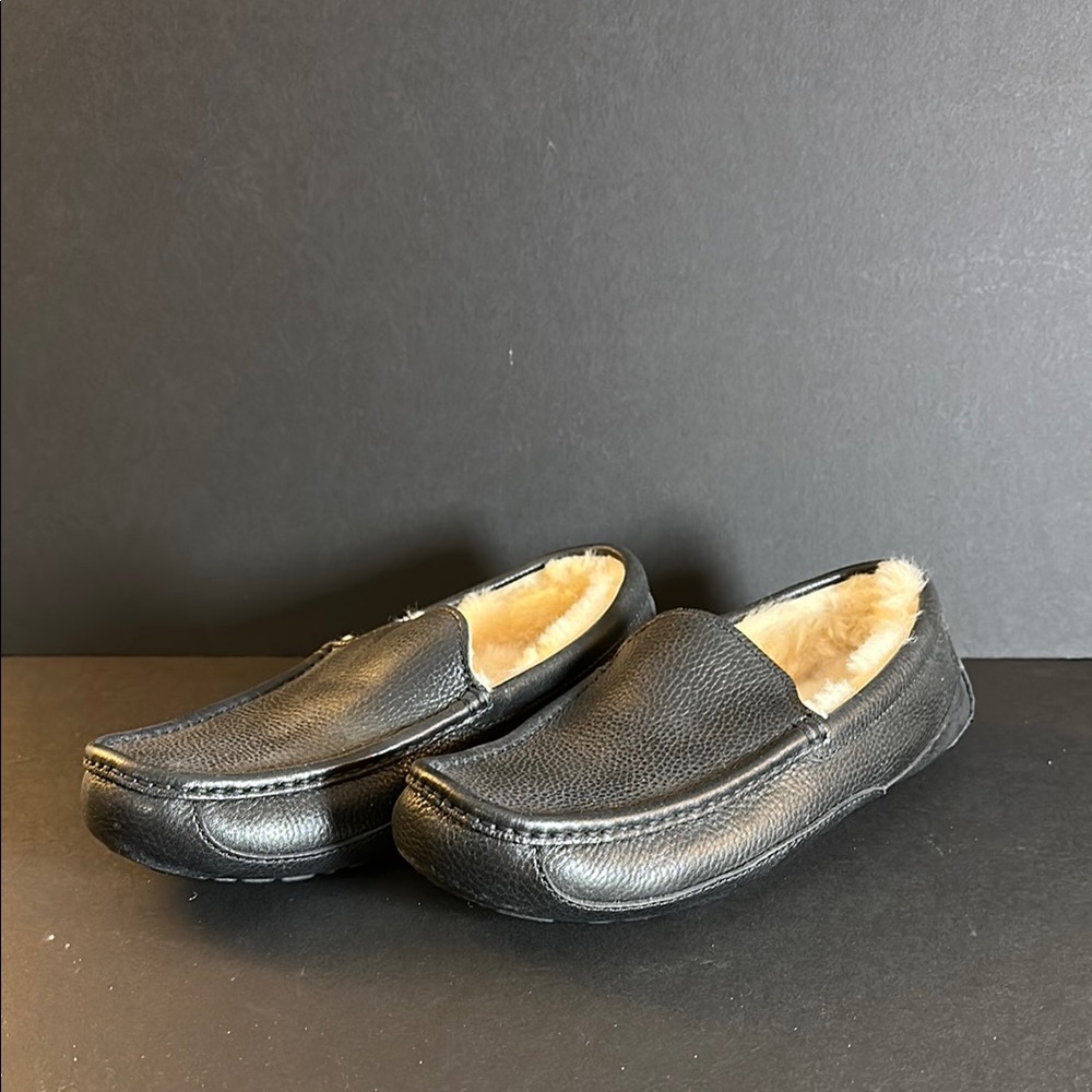 UGG Men's Black Leather Loafers